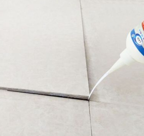 钦北瓷砖空鼓维修公司分享卫生间瓷砖脱落的原因可能有以下几点